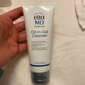 Elta MD oil -in-gel cleanser
